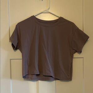 Cropped womans lulu top